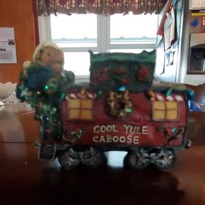 Yule Caboose Boyd's Bear resin